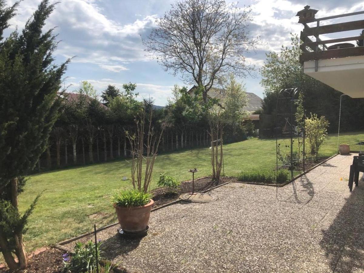 Schwarzwaldhirsch Apartamento Unterkirnach Exterior foto
